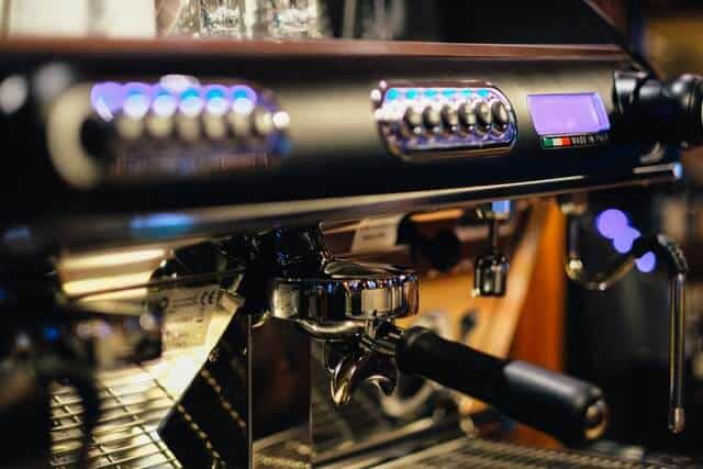 Best Italian Espresso Machine 2022 – Buying Guide & Reviews