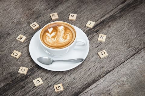 Are Lattes Hot or Cold? 7 Surprising Latte Temperature Facts